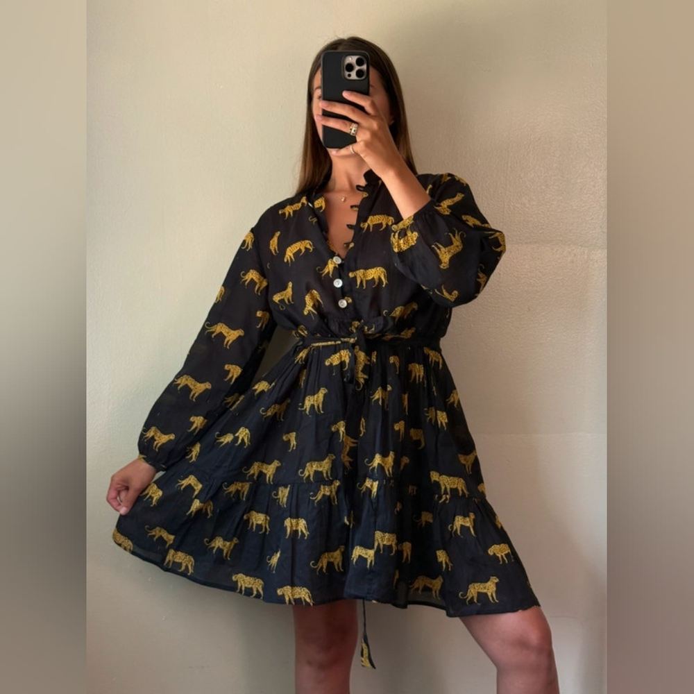Elegant Black and Yellow Midi Dress